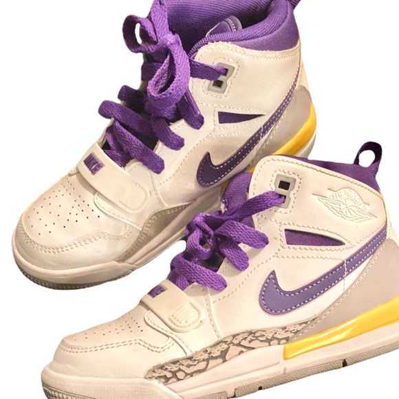 Nike Air Jordan Legacy 312